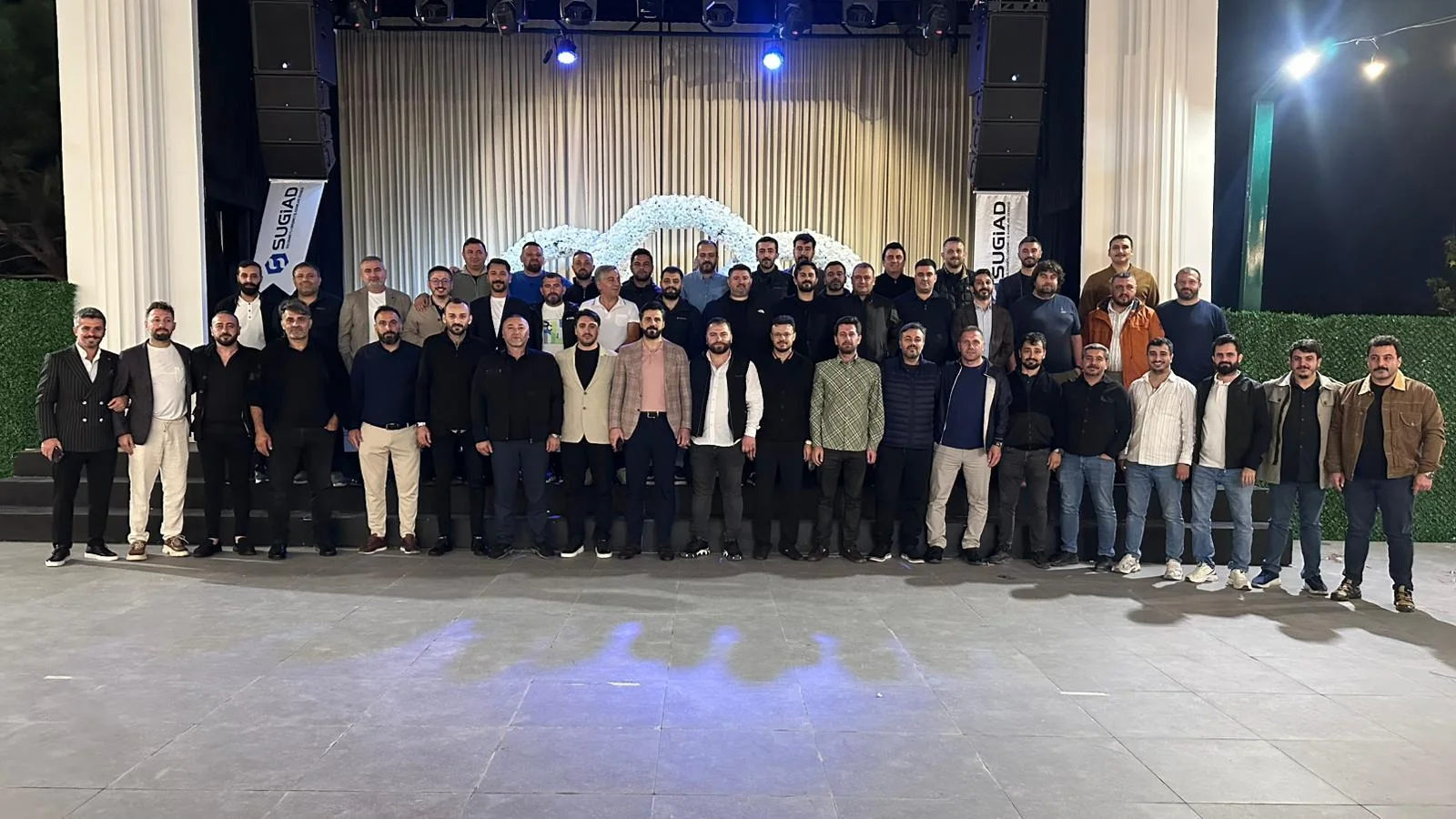 SUGİAD Üyeleri Aydos Garden'da Düzenlenen Sosyal Etkinlikte Bir Araya Geldi