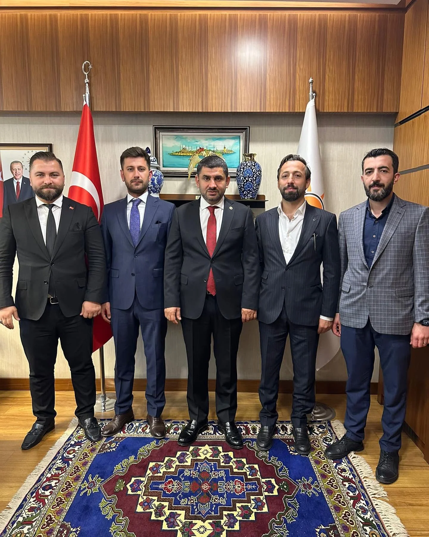 SUGİAD 7. Dönem Yönetiminden AK Parti İstanbul Milletvekili Sayın Yahya Çelik'e Hayırlı Olsun Ziyareti