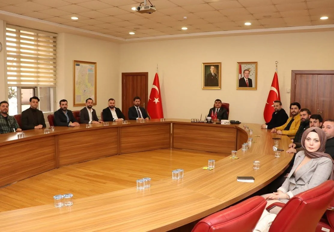 SUGİAD 7. Dönem Yönetiminden Sultanbeyli Kaymakamı Sayın Kemal Şahin'e Ziyaret