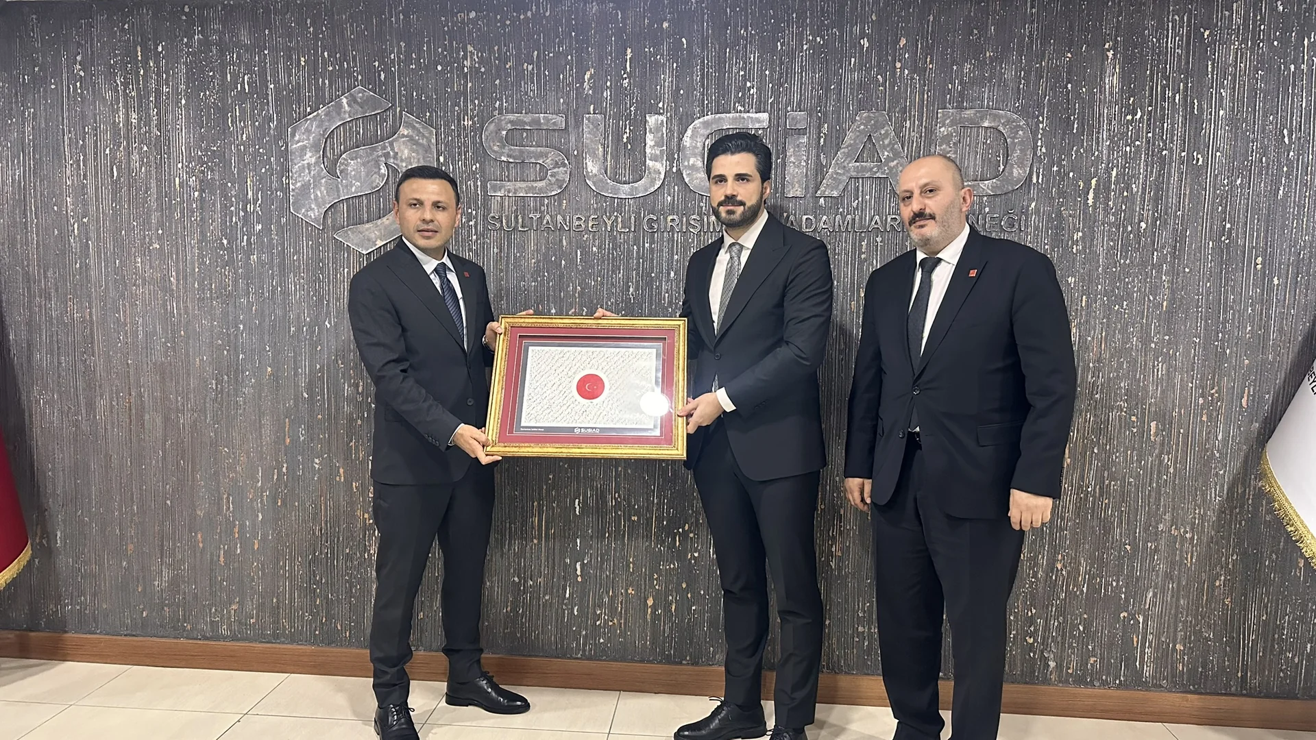 CHP İstanbul İl Başkanı Sayın Özgür Çelik ve Beraberindeki Heyetten SUGİAD'a Ziyaret