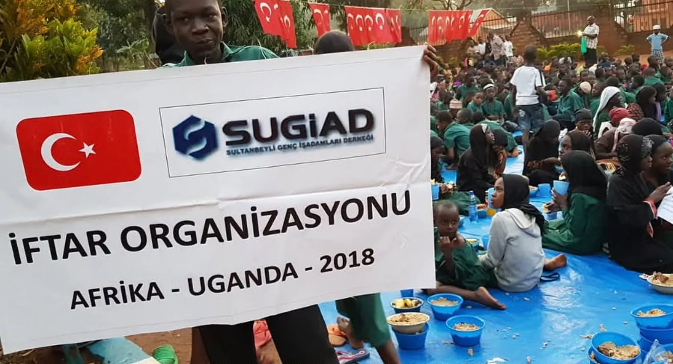 SUGİAD'dan Uganda'daki 500 Yetim Çocuğa İftar Programı
