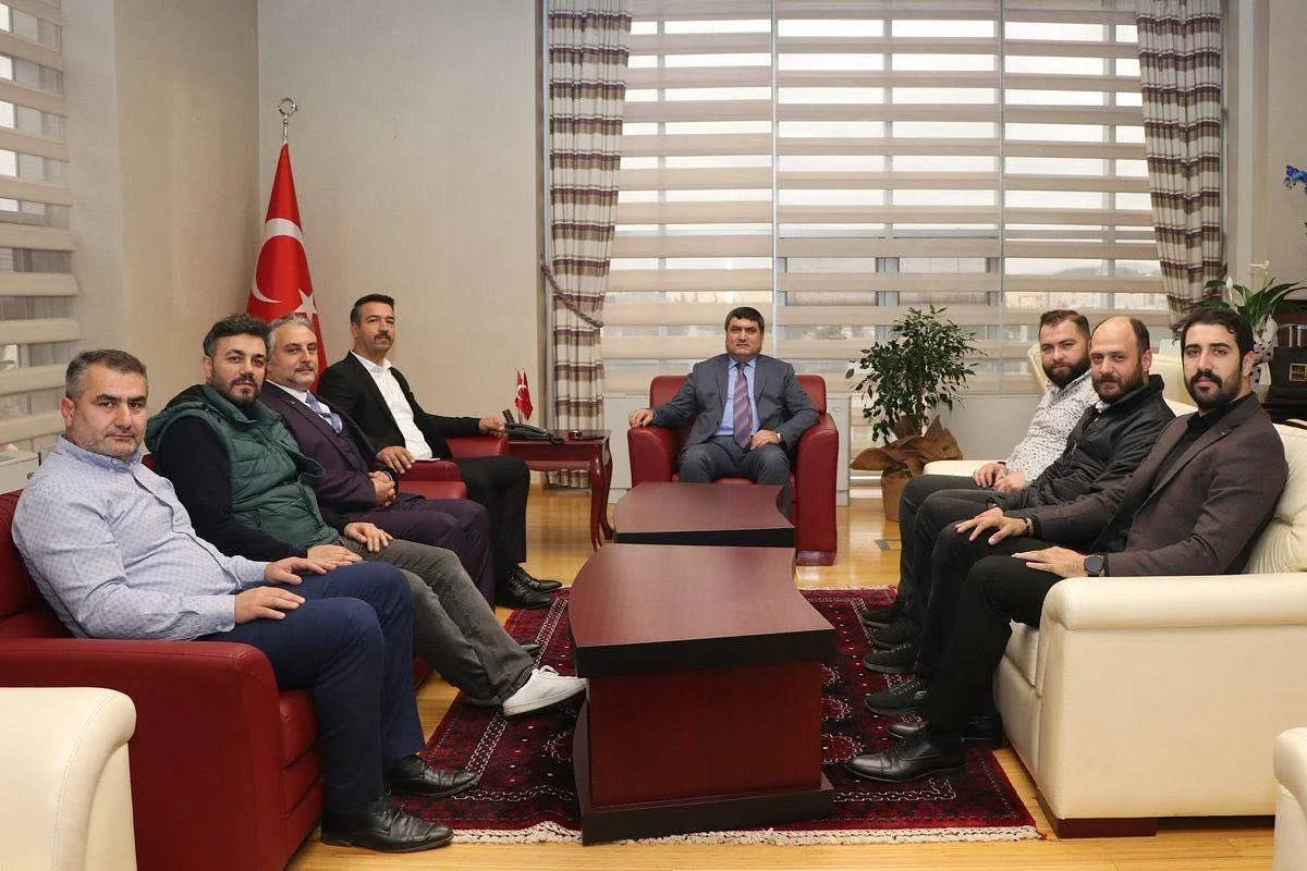 SUGİAD 6. Dönem Yönetiminden Sultanbeyli Kaymakamı Sayın Kemal Şahin'e Hayırlı Olsun Ziyareti