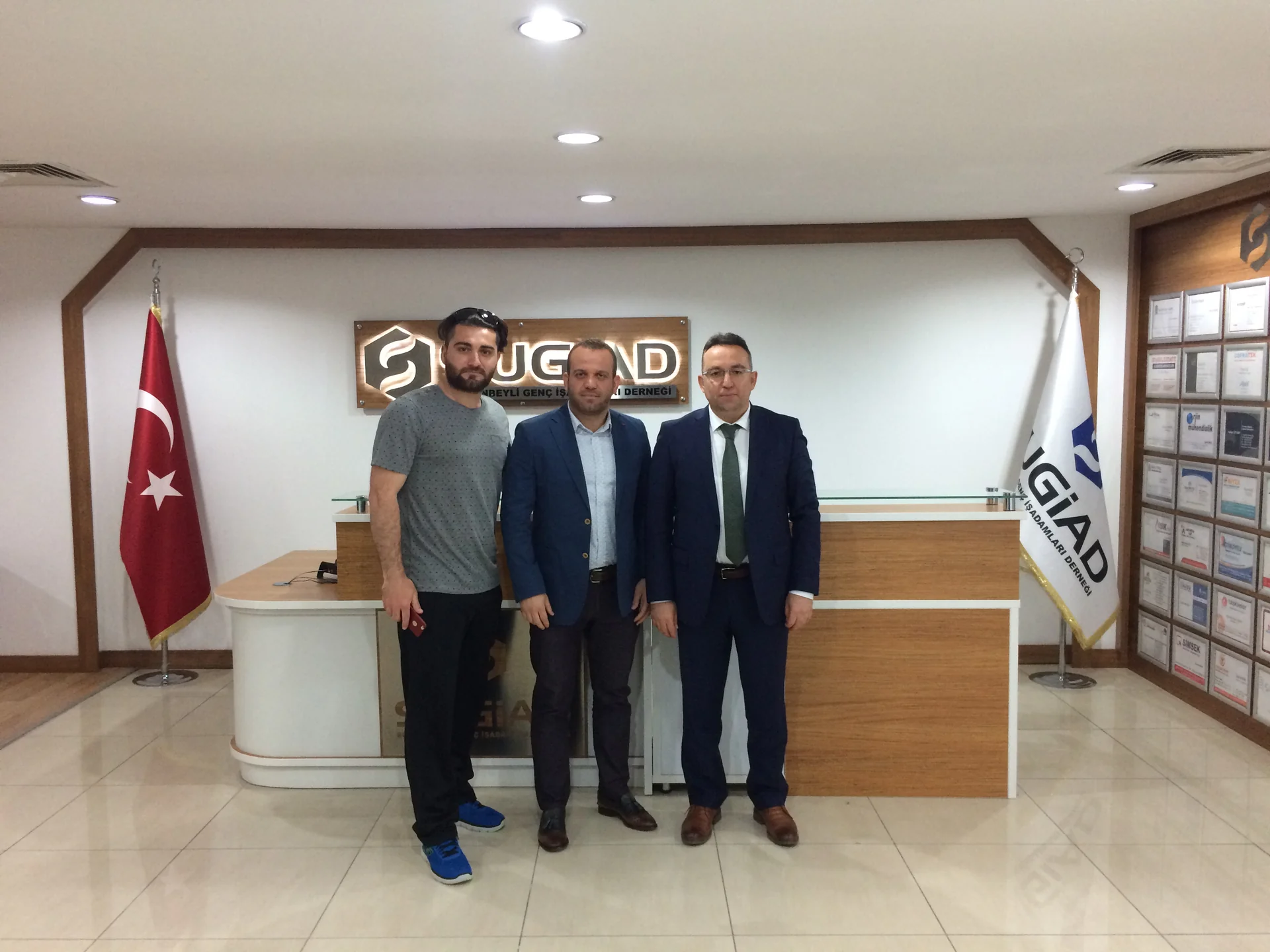 İstanbul Gençlik ve Spor İl Müdürü Sami Kuşçu'dan SUGİAD'a Ziyaret